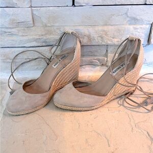 Steve Madden Espadrilles. Suede Covered Toe with ankle straps that wrap and tie.